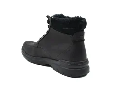 CLARKS Wallabee